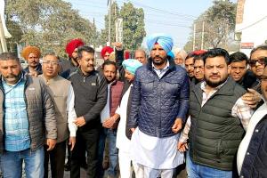 ਧੱਕੇਸ਼ਾਹੀਆਂ ਕਰਨ ਵਾਲੇ ਅਧਿਕਾਰੀਆਂ ਨੂੰ ਸਰਕਾਰ ਆਉਣ ’ਤੇ ਸਬਕ ਸਿਖਾਇਆ ਜਾਵੇਗਾ: Raja Warring