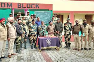 Heroin: ਸਰਹੱਦੀ ਇਲਾਕੇ ‘ਚ ਡਰੋਨ ਨਾਲ ਸੁੱਟਿਆ ਗਿਆ ਪਿਸਤੌਲ, ਮੈਗਜ਼ੀਨ ਅਤੇ ਹੈਰੋਇਨ ਬਰਾਮਦ