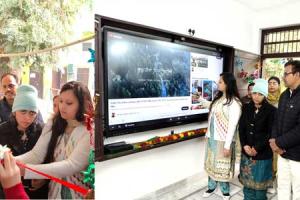 Malout News: ਚੇਅਰਪਰਸਨ ਸਾਰਿਕਾ ਗਰਗ ਨੇ ਸਰਕਾਰੀ ਸਕੂਲ ਦੇ ਨਵੇਂ ਕਮਰੇ ਅਤੇ ਡਿਜ਼ੀਟਲ ਕਲਾਸ ਰੂਮ ਦਾ ਕੀਤਾ ਉਦਘਾਟਨ