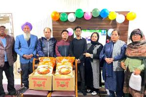 Ration Distribution: ਪਵਿੱਤਰ ਅਵਤਾਰ ਮਹੀਨੇ ਦੀ ਖੁਸ਼ੀ ‘ਚ ਲੋੜਵੰਦਾਂ ਨੂੰ ਵੰਡਿਆ ਰਾਸ਼ਨ