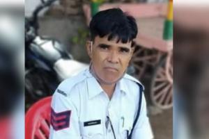 Road Accident : ਡਿਊਟੀ ‘ਤੇ ਮੌਜੂਦ ਹੈੱਡ ਕਾਂਸਟੇਬਲ ਨੂੰ ਟਰੱਕ ਨੇ ਕੁਚਲਿਆ, ਮੌਕੇ ‘ਤੇ ਹੀ ਹੋਈ ਮੌਤ