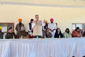 War on Drugs: ‘ਯੁੱਧ ਨਸ਼ਿਆਂ ਵਿਰੁੱਧ’ ਮੁਹਿੰਮ ਨੂੰ ਲੈਕੇ ਪਿੰਡਾਂ ‘ਚ ਪੁੱਜੇ ਸਿਹਤ ਮੰਤਰੀ ਡਾ. ਬਲਬੀਰ ਸਿੰਘ