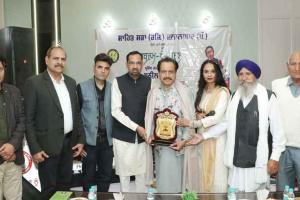 Ghazal Program: ਯਾਦਗਾਰੀ ਹੋ ਨਿਬੜਿਆ ਸਾਹਿਤ ਸਭਾ ਰਜਿ: ਜਲਾਲਾਬਾਦ ਵੱਲੋਂ ਕਰਵਾਇਆ ਬਜ਼ਰ-ਏ-ਗਜ਼ਲ ਪ੍ਰੋਗਰਾਮ