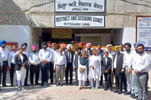 Lawyers Strike: ਵਕੀਲਾਂ ਨੇ ਜ਼ਿਲ੍ਹਾ ਅਦਾਲਤਾਂ ਅੱਗੇ ਕੀਤੀ ਕੰਮ ਛੋੜ ਹੜਤਾਲ
