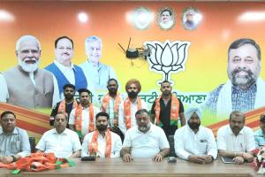 Punjab BJP: ਕਾਂਗਰਸੀ ਆਗੂ ਸੰਨੀ ਮਲਿਕ ਸਾਥੀਆਂ ਸਮੇਤ ਭਾਜਪਾ ’ਚ ਸ਼ਾਮਲ