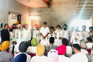 Punjab Congress: ਸਾਬਕਾ ਕੈਬਨਿਟ ਮੰਤਰੀ ਰਣਦੀਪ ਸਿੰਘ ਨਾਭਾ ਦੀ ਅਗਵਾਈ ’ਚ ਕਈ ਪਰਿਵਾਰ ਅਕਾਲੀ ਦਲ ਛੱਡ ਕੇ ਕਾਂਗਰਸ ’ਚ ਸ਼ਾਮਲ