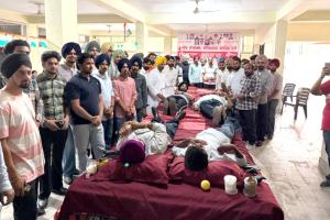 Blood Donation Camp: ਰਾਜੀਵ ਗਾਂਧੀ ਦੀ ਯਾਦ ’ਚ ਜ਼ਿਲ੍ਹਾ ਯੂਥ ਕਾਂਗਰਸ ਵੱਲੋਂ ਖੂਨਦਾਨ ਕੈਂਪ