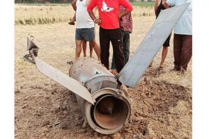 India Pakistan Attack News: ਭਾਰਤੀ ਫੌਜ ਨੇ ਸਰਸਾ ‘ਚ ਇਸ ਜਗ੍ਹਾ ਪਾਕਿਸਤਾਨੀ ਮਿਜ਼ਾਈਲ ਕੀਤੀ ਤਬਾਹ