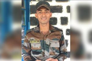 India Pakistan War: ਸਰਹੱਦ ਪਾਰ ਗੋਲੀਬਾਰੀ ’ਚ ਸ਼ਹੀਦ ਹੋਏ ਮੁਰਲੀ ਨਾਇਕ ਨੂੰ ਸ਼ਰਧਾਂਜਲੀ ਦੇਣ ਲਈ ਉਮੜੇ ਲੋਕ