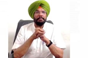 Amritsar News: ਜੰਗੀ ਤਣਾਓ ‘ਚ ਜਮ੍ਹਾਂਖੋਰੀ ’ਤੇ ਕਾਲਾਬਜ਼ਾਰੀ ਕਰਨ ਵਾਲਿਆਂ ਵਿਰੁੱਧ ਸਰਕਾਰ ਕਰੇਗੀ ਸਖਤ ਕਾਰਵਾਈ : ਮੰਤਰੀ ਧਾਲੀਵਾਲ