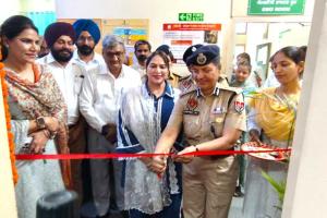 Saanjh Relief Center: ਸਪੈਸ਼ਲ ਡੀਜੀਪੀ ਗੁਰਪ੍ਰੀਤ ਦਿਓ ਨੇ ਸਿਵਲ ਹਸਪਤਾਲ ਵਿਖੇ ਸੂਬੇ ਦੇ ਤੀਜੇ ਸਾਂਝ ਰਾਹਤ ਕੇਂਦਰ ਦਾ ਕੀਤਾ ਉਦਘਾਟਨ