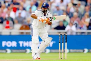 IND vs ENG: ਮੈਨਚੈਸਟਰ ਟੈਸਟ, ਖਰਾਬ ਰੌਸ਼ਨੀ ਕਾਰਨ ਪਹਿਲੇ ਦਿਨ ਦੀ ਖੇਡ ਸਮਾਪਤ, ਜਡੇਜਾ-ਸ਼ਾਰਦੁਲ ਕ੍ਰੀਜ ‘ਤੇ