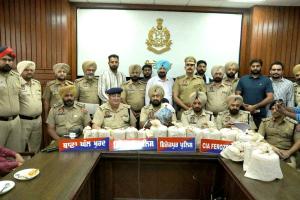 Heroin News: ਫਿਰੋਜ਼ਪੁਰ ਪੁਲਿਸ ਵੱਲੋਂ ਵੱਡੀ ਸਫਲਤਾ, 13 ਕਿੱਲੋ ਤੋਂ ਵੱਧ ਹੈਰੋਇਨ ਸਮੇਤ ਤਿੰਨ ਜਣੇ ਕੀਤੇ ਕਾਬੂ