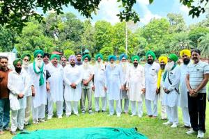Farmers Meeting: ਨਕਲੀ ਡੀੇਏਪੀ ਖਾਦ ਤੋਂ ਪ੍ਰੇਸ਼ਾਨ ਕਿਸਾਨ, ਸੰਯੁਕਤ ਕਿਸਾਨ ਮੋਰਚੇ ਦੀ ਮੀਟਿੰਗ ’ਚ ਗੂੰਜਿਆਂ ਮਸਲਾ