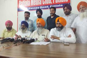 Patiala News: ਪਟਿਆਲਾ ਦੇ ਬੇਲਰਾਂ ਦੀ ਚੇਤਾਵਨੀ, ਪਰਾਲੀ ਦਾ ਰੇਟ ਨਾ ਵਧਿਆ ਤਾਂ ਰੁਕ ਜਾਵੇਗਾ ਸਾਰਾ ਕੰਮ!