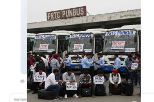 Punjab Bus Strike: ਪੰਜਾਬ ’ਚ ਪੀਆਰਟੀਸੀ-ਪਨਬੱਸ ਕੰਟਰੈਕਟ ਵਰਕਰਾਂ ਦੀ ਹੜਤਾਲ ਖਤਮ, ਲੋਕਾਂ ਨੂੰ ਮਿਲੀ ਵੱਡੀ ਰਾਹਤ