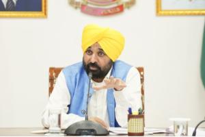 Punjab Government: ਹੜ੍ਹ ਮਗਰੋਂ ਗੰਭੀਰ ਬਿਮਾਰੀਆਂ ਦਾ ਡਰ, ਮਾਨ ਐਕਸ਼ਨ ਮੋਡ ’ਚ, ਸਖ਼ਤ ਹਦਾਇਤਾ ਜਾਰੀ