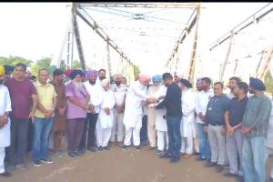 Faridkot News: ਤਲਵੰਡੀ ਰੋਡ ਨਹਿਰ ’ਤੇ ਬਣੇ ਪੁੱਲ ਨੂੰ ਵਿਧਾਇਕ ਸੇਖੋਂ ਨੇ ਆਰਜ਼ੀ ਤੌਰ ’ਤੇ ਆਵਾਜਾਈ ਲਈ ਖੋਲ੍ਹਿਆ
