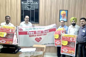 World Heart Day: ਸਿਵਲ ਸਰਜਨ ਵੱਲੋਂ ਵਿਸ਼ਵ ਦਿਲ ਦਿਵਸ ਤੇ ਜਾਗਰੂਕਤਾ ਬੈਨਰ ਅਤੇ ਪੋਸਟਰ ਕੀਤਾ ਜਾਰੀ 