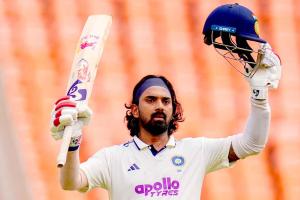 IND vs WI: ਅਹਿਮਦਾਬਾਦ ਟੈਸਟ, ਰਾਹੁਲ ਤੇ ਸੈਂਕੜੇ ਤੋਂ ਬਾਅਦ ਕਪਤਾਨ ਗਿੱਲ, ਧਰੁਵ ਜੁਰੇਲ ਤੇ ਜਡੇਜ਼ਾ ਦੇ ਅਰਧਸੈਂਕੜੇ, ਭਾਰਤ ਮਜ਼ਬੂਤ