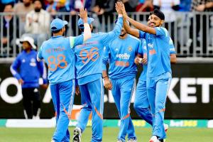 India vs Australia: ਨਹੀਂ ਚੱਲਿਆ ਰੋਹਿਤ ਤੇ ਕੋਹਲੀ ਦਾ ਬੱਲਾ, ਪਰਥ ਵਨਡੇ ਹਾਰਿਆ ਭਾਰਤ