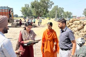Paddy Procurement: ਡਿਪਟੀ ਕਮਿਸ਼ਨਰ ਵੱਲੋਂ ਬਖ਼ਸ਼ੀਵਾਲ ਮੰਡੀ ਦਾ ਅਚਨਚੇਤ ਦੌਰਾ