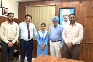 Cricket News: ਦਸਮੇਸ਼ ਪਬਲਿਕ ਸਕੂਲ ਫ਼ਰੀਦਕੋਟ ਦੀ ਵਿਨਜੋਤ ਕੌਰ ਨੇ ਅੰਡਰ-19 ਕ੍ਰਿਕਟ ’ਚ ਜਿੱਤਿਆ ਚਾਂਦੀ ਦਾ ਤਗਮਾ