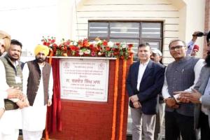 Punjab CM: ਮੁੱਖ ਮੰਤਰੀ ਮਾਨ ਨੇ ਪਿੰਡ ਬੇਨੜਾ ਵਿਖੇ ਬਣੀ ਜਿੰਮ ਤੇ ਲਾਇਬ੍ਰੇਰੀ ਕੀਤੀ ਲੋਕ ਅਰਪਿਤ