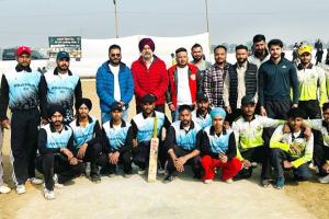 Cricket Tournament: ਪਿੰਡ ਸੌਂਟੀ ‘ਚ ਕਰਵਾਏ ਕ੍ਰਿਕਟ ਟੂਰਨਾਮੈਂਟ ਦੇ ਦੂਜੇ ਦਿਨ ਕੁਲਜਿੰਦਰ ਸਿੰਘ ਨਿਰਵਾਲ ਨੇ ਕੀਤੀ ਸ਼ਿਰਕਤ