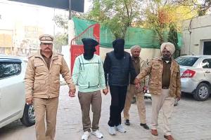 Exam Cheating: ਬਲੂਟੁੱਥ ਦੀ ਵਰਤੋਂ ਕਰਕੇ ਸਰਕਾਰੀ ਨੌਕਰੀ ਦੀ ਪ੍ਰੀਖਿਆ ਦੇ ਰਿਹਾ ਨੌਜਵਾਨ ਫੜਿਆ