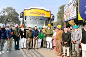 Punjab Government: ਵਿਧਾਇਕ ਗੁਰਦਿੱਤ ਸਿੰਘ ਸੇਖੋਂ ਨੇ ਤੀਰਥ ਯਾਤਰਾ ਬੱਸ ਨੂੰ ਦਿਖਾਈ ਹਰੀ ਝੰਡੀ
