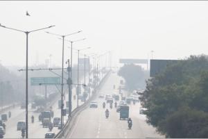 NCR Pollution: ਐਨਸੀਆਰ ’ਚ ਪ੍ਰਦੂਸ਼ਣ ਅਤੇ ਧੁੰਦ ਦਾ ਦੋਹਰਾ ਹਮਲਾ: ਜ਼ੀਰੋ ਵਿਜ਼ੀਬਿਲਟੀ, ਆਮ ਜਨਜੀਵਨ ਪ੍ਰਭਾਵਿਤ