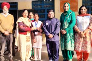 Sports News: ਫਰੀਦਕੋਟ ਦੀ ਖਿਡਾਰਨ ਪਰਮਾਰਥਪ੍ਰੀਤ ਕੌਰ ਇੰਸਾਂ ਨੇ ਕਾਂਸੀ ਤਮਗਾ ਜਿੱਤ ਕੇ ਚਮਕਾਇਆ ਇਲਾਕੇ ਦਾ ਨਾਂਅ