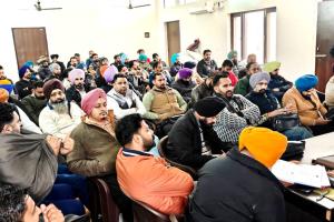 Punjab Roadways Protest: ਜੇਲ੍ਹਾਂ ’ਚ ਬੰਦ ਪੀ.ਆਰ.ਟੀ.ਸੀ ਦੇ ਕਰਮਚਾਰੀਆਂ ਨੂੰ ਰਿਹਾਅ ਕਰੇ ਪੰਜਾਬ ਸਰਕਾਰ : ਰੇਸ਼ਮ ਸਿੰਘ ਗਿੱਲ