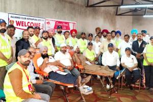 Blood Donation Camp: ਸ਼ਹੀਦ ਭਗਤ ਸਿੰਘ, ਰਾਜਗੁਰੂ, ਸੁਖਦੇਵ ਦੀ ਯਾਦ ’ਚ ਲਗਾਇਆ ਵਿਸ਼ਾਲ ਖੂਨਦਾਨ ਕੈਂਪ