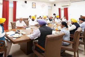 CM Punjab: ਮੁੱਖ ਮੰਤਰੀ ਭਗਵੰਤ ਸਿੰਘ ਮਾਨ ਦੀ ਅਗਵਾਈ 'ਚ ਵਜ਼ਾਰਤ ਵੱਲੋਂ ਦਰਿਆਵਾਂ, ਚੋਆਂ ਅਤੇ ਸੇਮ ਨਾਲਿਆਂ ’ਚੋਂ ਗਾਰ ਕੱਢਣ ਲਈ ਹਰੀ ਝੰਡੀ