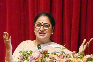 Delhi News: ਦਿੱਲੀ ਨੂੰ ਬਦਲਣ ਲਈ ਮੁੱਖ ਮੰਤਰੀ ਰੇਖਾ ਗੁਪਤਾ ਦਾ ਵੱਡਾ ਬਿਆਨ, ਕਿਹਾ ਇਸ ਤਰ੍ਹਾਂ ਕੰਮ ਕਰ ਰਹੀ ਐ ਸਰਕਾਰ