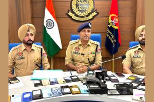 Recovered Mobile Phones: ਤੁਹਾਡਾ ਫ਼ੋਨ ਵੀ ਤਾਂ ਨਹੀਂ ਸੀ ਗੁੰਮ? ਮਾਲੇਰਕੋਟਲਾ ਪੁਲਿਸ ਨੇ ਟ੍ਰੇਸ ਕੀਤੇ 67 ਮੋਬਾਈਲ ਫੋਨ