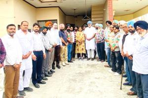 Punjab Politics: ਅਕਾਲੀ ਦਲ ਦਾ ਪੱਲਾ ਛੱਡ ਕਈ ਪਰਿਵਾਰ ਕਾਂਗਰਸ ‘ਚ ਸ਼ਾਮਲ