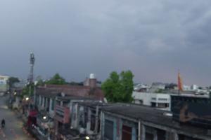 Rain in Batala: ਬਟਾਲਾ 'ਚ ਮੀਂਹ ਪੈਣ ਕਾਰਨ ਲੋਕਾਂ ਨੂੰ ਗਰਮੀ ਤੋਂ ਮਿਲੀ ਰਾਹਤ