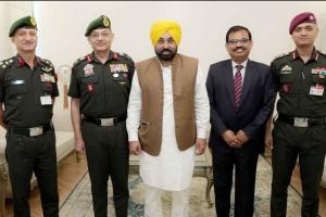 CM Mann ਨੇ ਪੱਛਮੀ ਕਮਾਂਡ ਦੇ ਆਰਮੀ ਕਮਾਂਡਰ ਨਾਲ ਸਰਹੱਦੀ ਸੁਰੱਖਿਆ, ਰਾਹਤ ਕਾਰਜਾਂ ਅਤੇ ਆਪਰੇਸ਼ਨਲ ਤਿਆਰੀਆਂ ਬਾਰੇ ਵਿਚਾਰ-ਵਟਾਂਦਰਾ ਕੀਤਾ