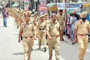 Kotkapura News: ਅਗਾਮੀ ਚੋਣਾਂ ਦੇ ਮੱਦੇਨਜ਼ਰ ਕੋਟਕਪੂਰਾ ਪੁਲਿਸ ਪ੍ਰਸ਼ਾਸ਼ਨ ਵੱਲੋਂ ਸ਼ਹਿਰ ’ਚ ਕੱਢਿਆ ਫਲੈਗ ਮਾਰਚ