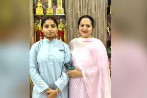 National Level Competition Winner: ਡੀ.ਏ.ਵੀ. ਬਾਦਸ਼ਾਹਪੁਰ ਦੀ ਵਿਦਿਆਰਥਣ ਸਿਮਰਪ੍ਰੀਤ ਕੌਰ ਨੇ ਰਾਸ਼ਟਰੀ ਪੱਧਰ 'ਤੇ ਗੱਡੇ ਝੰਡੇ