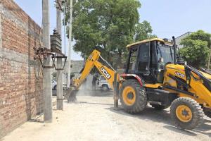  Bulldozer Action: ਅਣ ਅਧਿਕਾਰਿਤ ਕਲੋਨੀਆਂ ’ਤੇ ਚੱਲਿਆ ਪੀਲਾ ਪੰਜਾ