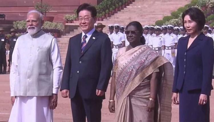 Prez Lee India Visit: ਰਾਸ਼ਟਰਪਤੀ ਭਵਨ ਵਿਖੇ ਕੋਰੀਆਈ ਮਹਿਮਾਨਾਂ ਦਾ ਸੁਆਗਤ