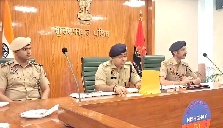 Gurdaspur Crime News : ਲੁੱਟਾਂ ਖੋਹਾਂ ਕਰਨ ਵਾਲੇ 6 ਮੁਲਜ਼ਮ ਗ੍ਰਿਫ਼ਤਾਰ
