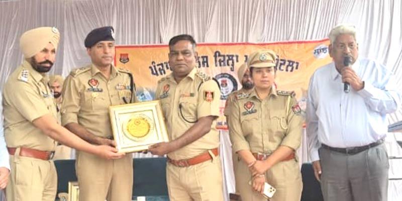 Malerkotla News: ਸ੍ਰੀ ਗੁਰੂ ਤੇਗ਼ ਬਹਾਦਰ ਜੀ ਦੇ ਪ੍ਰਕਾਸ਼ ਦਿਹਾੜੇ ਨੂੰ ਸਮਰਪਿਤ ਸਥਾਨਕ ਸਬ ਜੇਲ੍ਹ ਵਿਖੇ ਸਮਾਜਿਕ ਬੁਰਾਈਆਂ ਵਿਰੁੱਧ ਸੈਮੀਨਾਰ ਕਰਵਾਇਆ