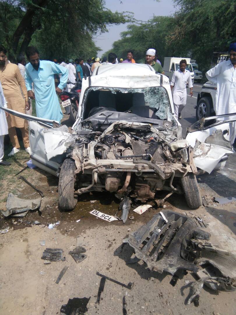 Accident, Car and Canter, Maur Mandi, Four Deaths , Three family members, top news