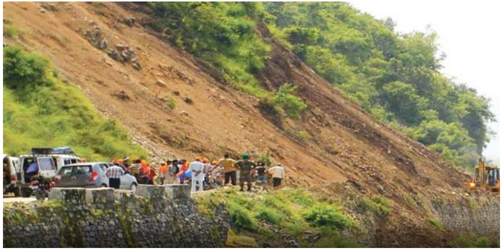 Landslide, Kotoropi, Bus, Died