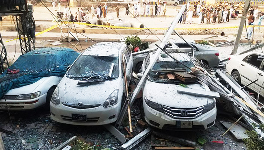 Peshawar City, Hotel, Five Died, Family , Injured